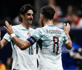 星空体育app下载-特林康：马丁内斯会决定让谁首发；葡萄牙提前适应美国环境